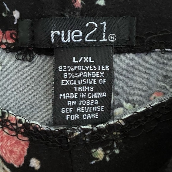 Rue21 Leggings - Picture 2 of 2